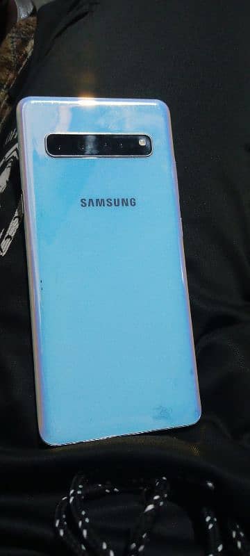 sumsung galaxy s10 5G  urgent sale 4