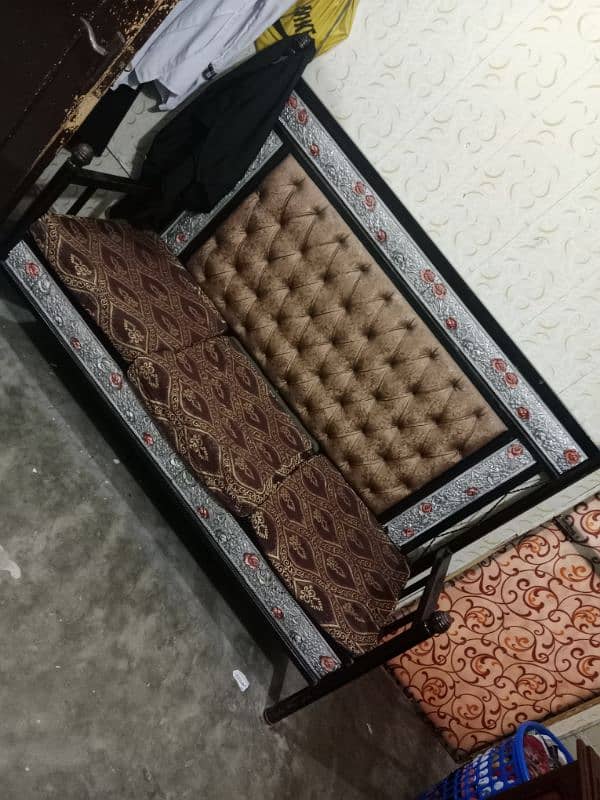 lohe ka sofa hai 2