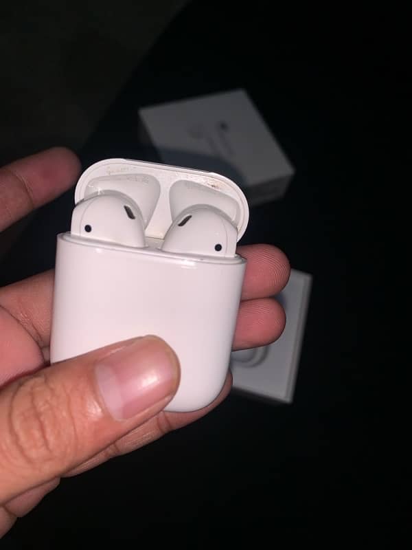 Apple AirPods 2 Original 3