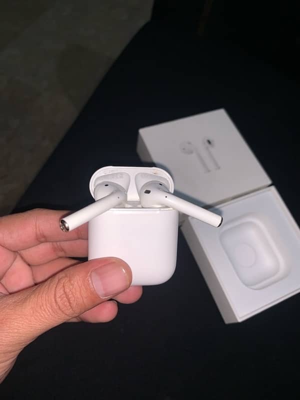 Apple AirPods 2 Original 5