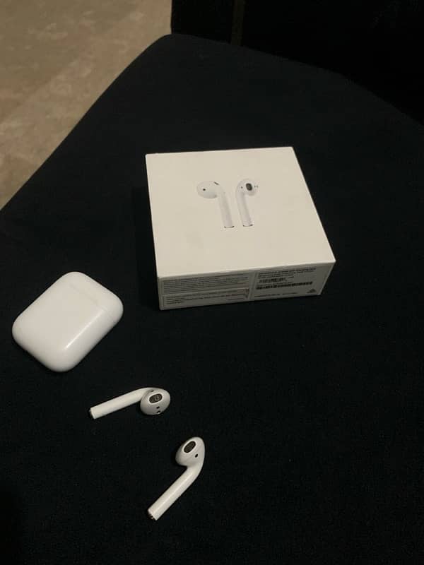 Apple AirPods 2 Original 6