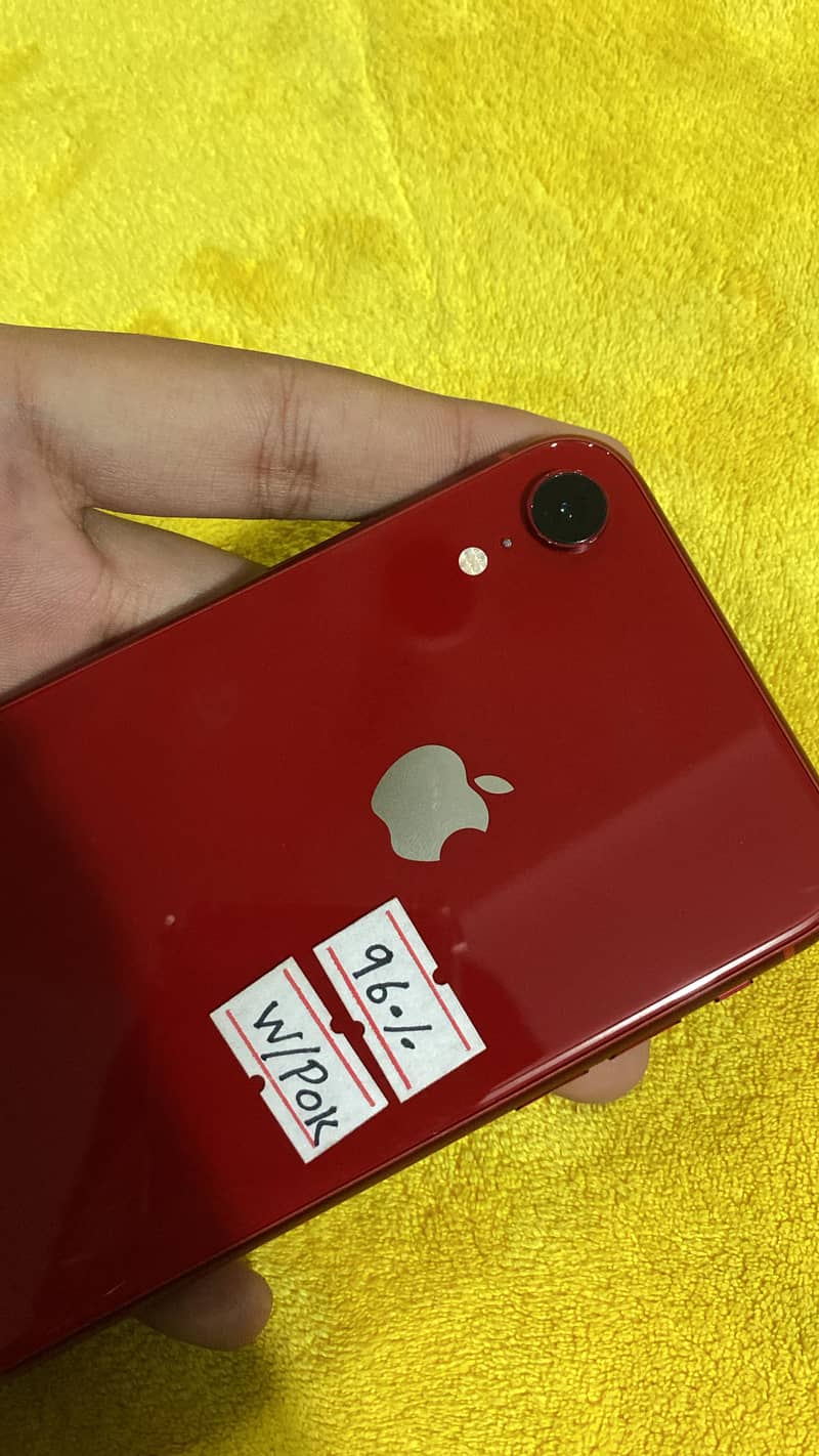 iPhone XR Factory Unlocked 64gb 5