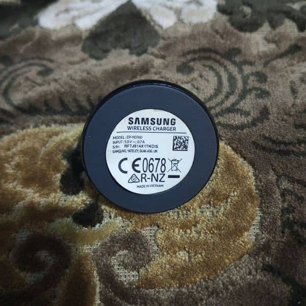 Samsung Gear s3 Classic charger 1