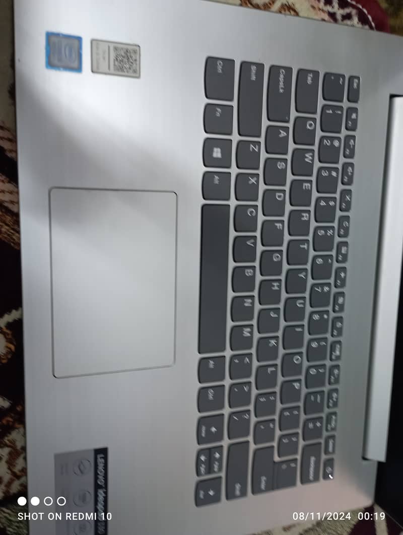 Lenovo Ideapad 330 - 8th Gen C. i5 4