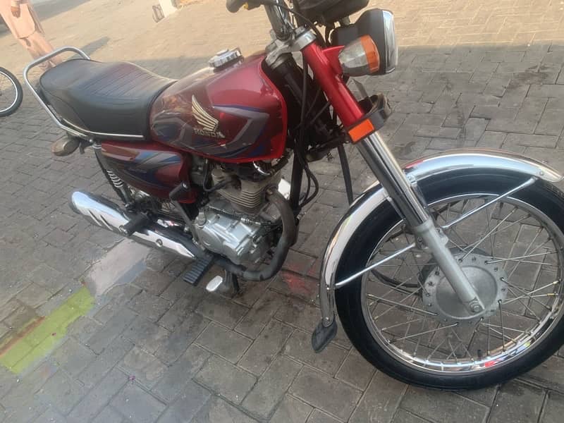 Honda CG125 7