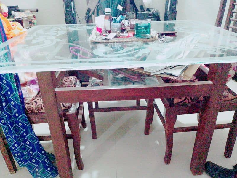 4 seat wooden dining table 0