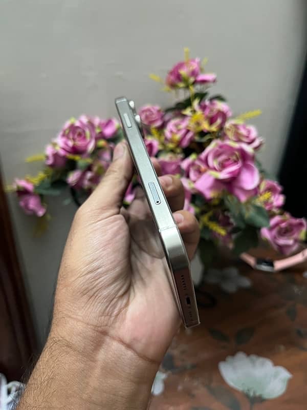 IPHONE XR CONVERTED TO 15 pro factory unlock 64 gb 87 health 4