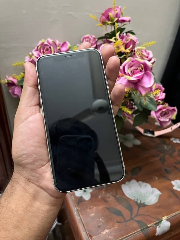 IPHONE XR CONVERTED TO 15 pro factory unlock 64 gb 87 health 7