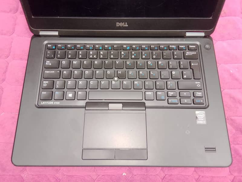 Dell Core i7 5th E7450 2gb graphics 1