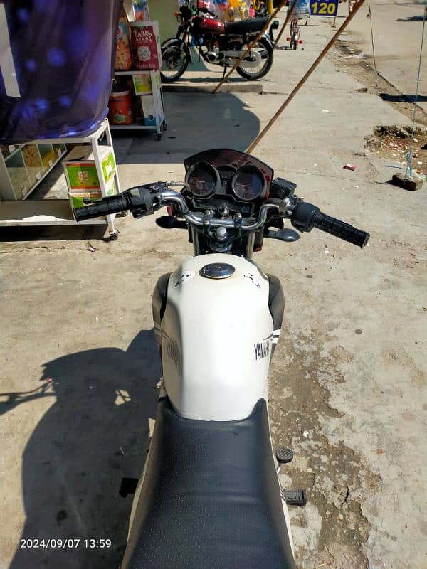 Yamaha ybr 125 4