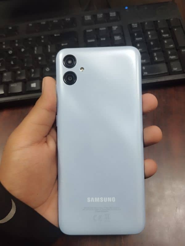 Samsung A04e 1