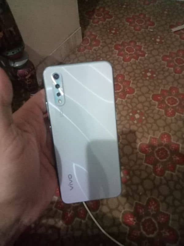 vivo s1 4/128 offical pta apprvd with box exchnge possible 03234178197 6