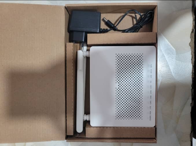 Huawei Hg8546M Fiber New Box Pack 4