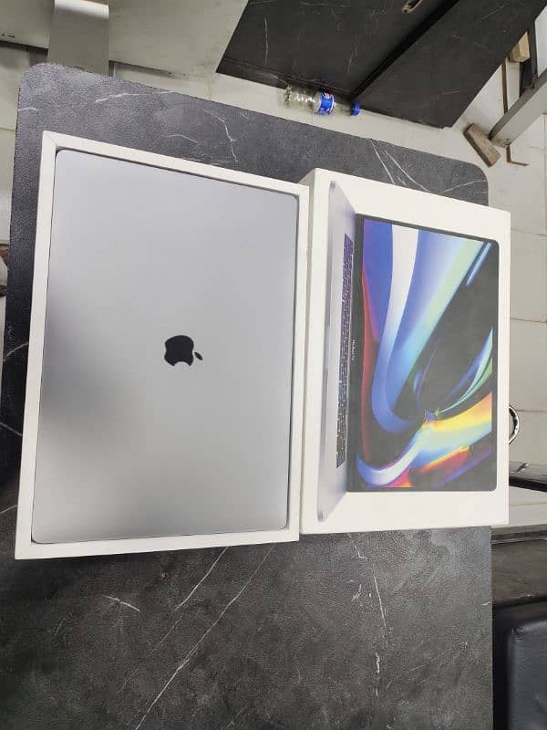 MACBOOK PRO 2019 16INCH CORE I. 9 64GB RAM  1TB SSD WITH BOX 2