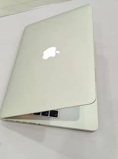 MacBook