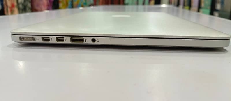 MacBook Pro 2015 i5 8gb 128gb A1503 model 2