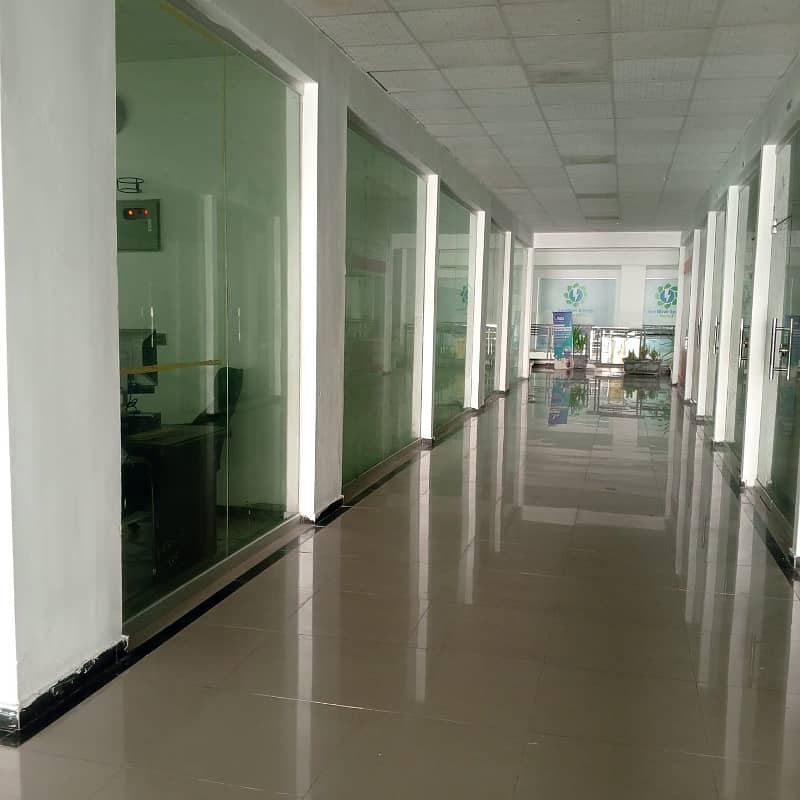 Gulberg Green area in Islamabad is an excellent location for commercial office space, offering a modern, 6