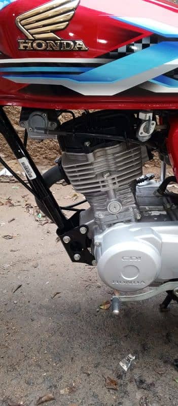 Honda CG 125 model 2024 (03343856656) 8