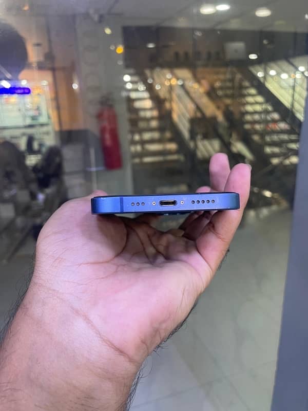 Iphone 13 jv non pta 128 Gb water pack 10/10 sim time available 1