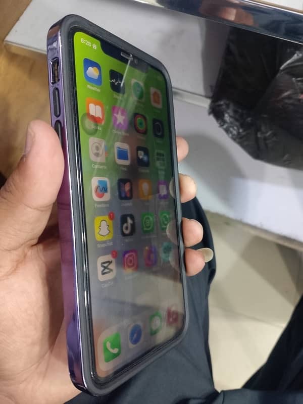 i phone 11 pro max 256 gb non pta 10