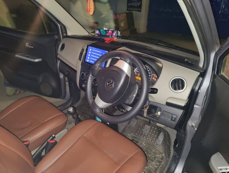 Suzuki Wagon R 2019 11