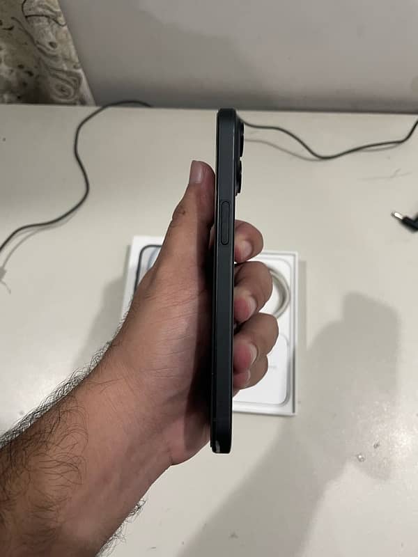 Iphone 15 Non PTA 128GB 4