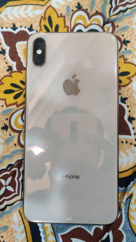 iphone xs max 64 memory olny mobile (03065200197) urgent sale 0