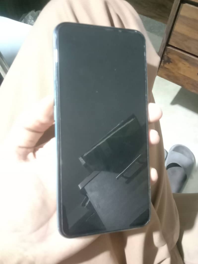 Vivo V17 pro (vivo 1909) Colour Sky Blue condition 10/9 back 10/10 4