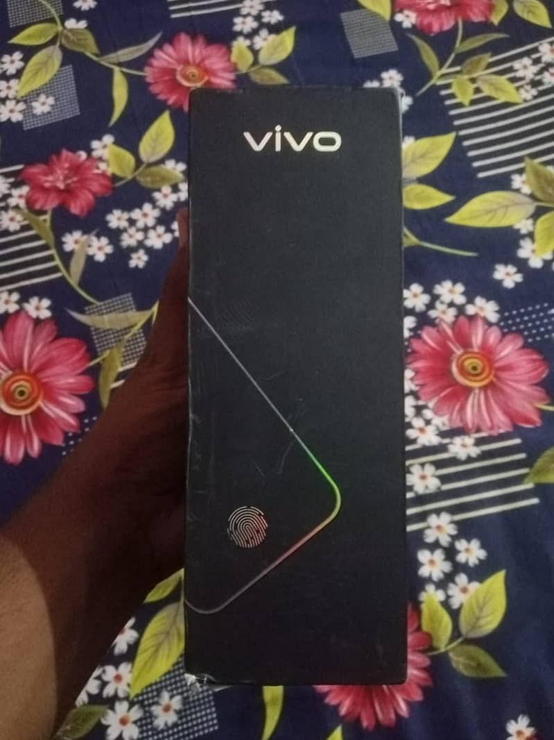 Vivo V17 pro (vivo 1909) Colour Sky Blue condition 10/9 back 10/10 5