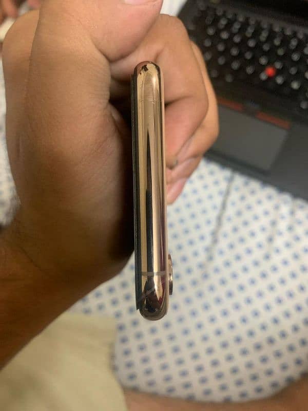 iphone xs 64 gb pta approved 3