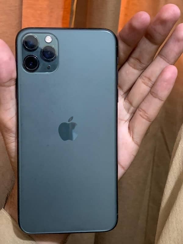 Face ID okay  betry  orignal  panel  orignal  I phone 11 pro mix 69000 0