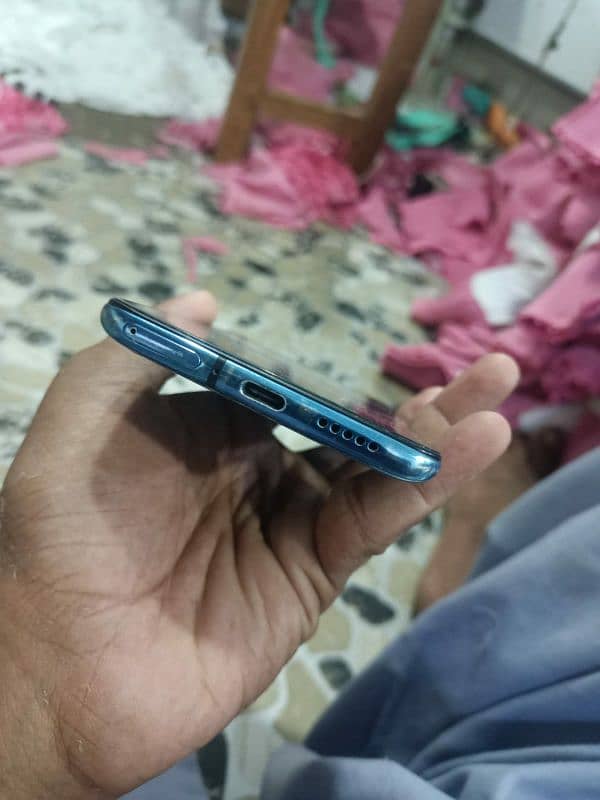 oneplus 7T 8 256 back crack finger kam nhi kr RHA exchange possible 0