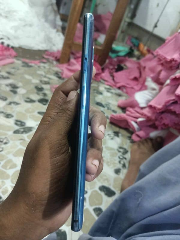 oneplus 7T 8 256 back crack finger kam nhi kr RHA exchange possible 4