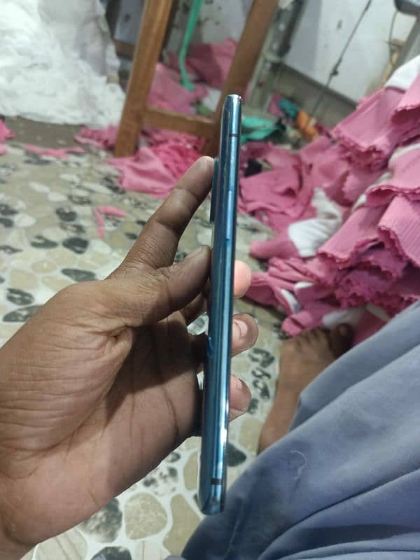 oneplus 7T 8 256 back crack finger kam nhi kr RHA exchange possible 5