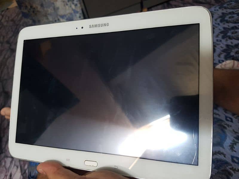 Samsung tablet hai 4