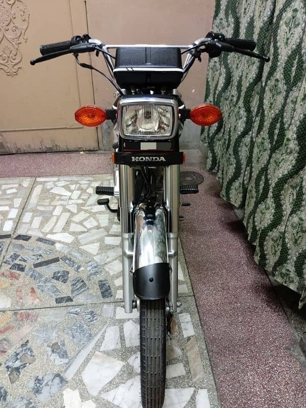 Honda CG 125 MODEL 2023 Lush Condition (0/3/2/0/4/0/9/2/4/2/9) 2