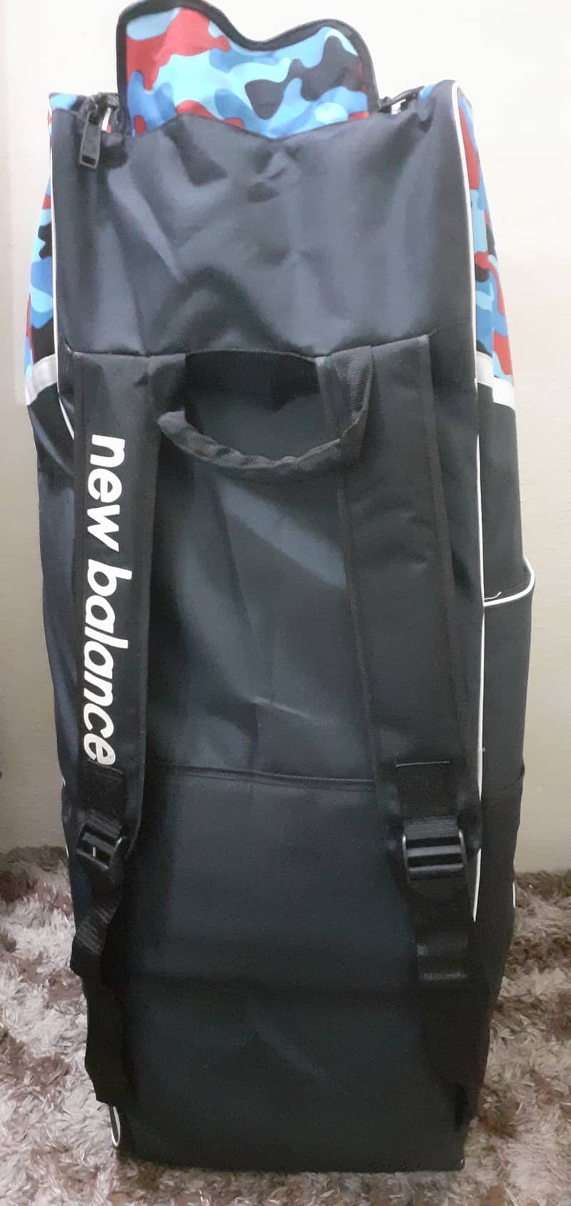 Cricket kit bag+Bats+Grey Nicolls pad+Nylon cricket Net 10×100. . . . . 24 4