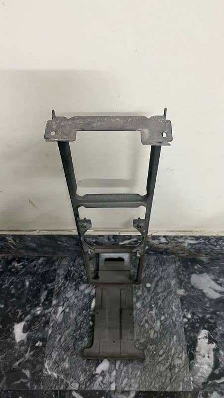 Split ac 1.5 ton unit parts/accessories outer/outdoor fan motor stand 1