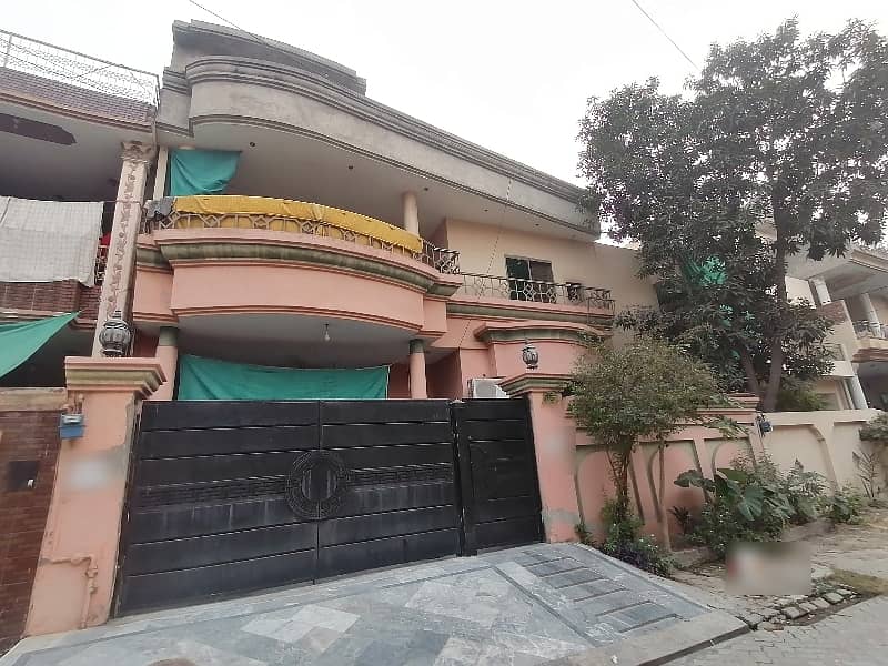 10 Marla House In Marghzar Officers Colony Is Best Option 1