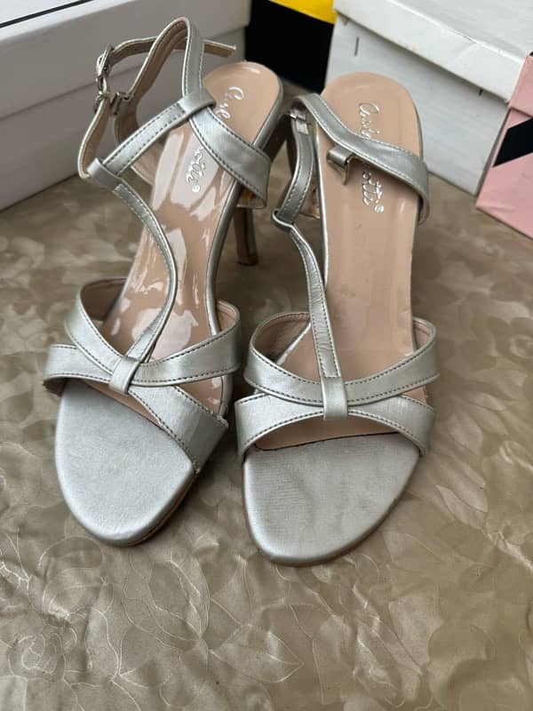 heels & flats - size 7 6