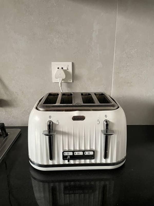 IMPORTED TOASTER 0