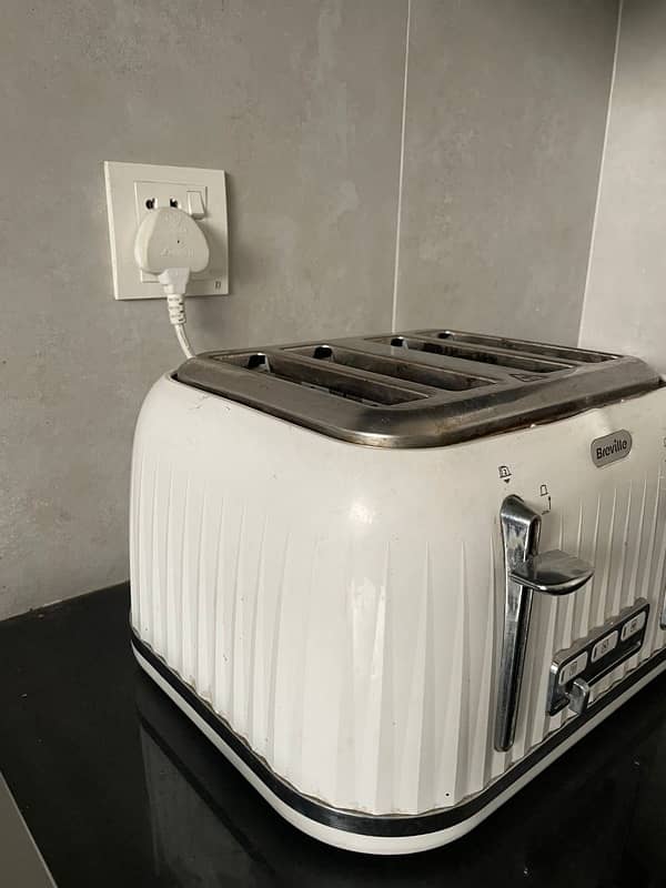 IMPORTED TOASTER 3