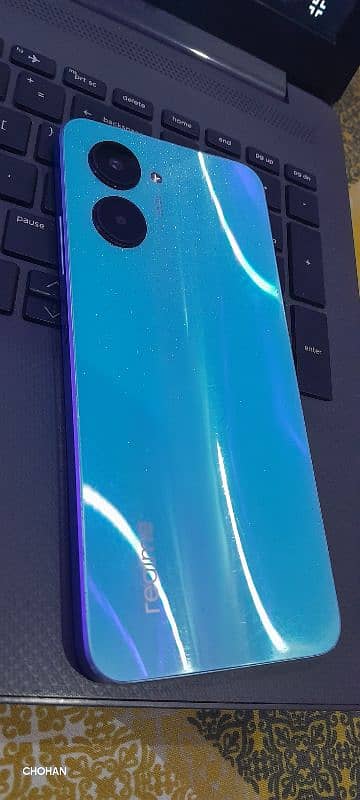 Realme C33 4+4/128gb almost new phone 0