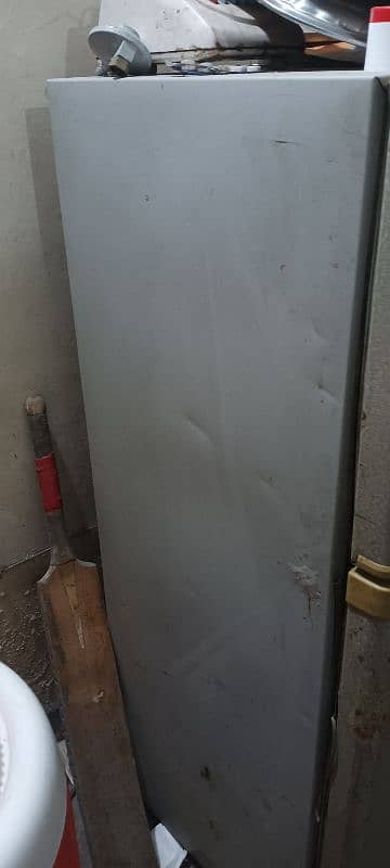 Dawlance refrigerator used 0