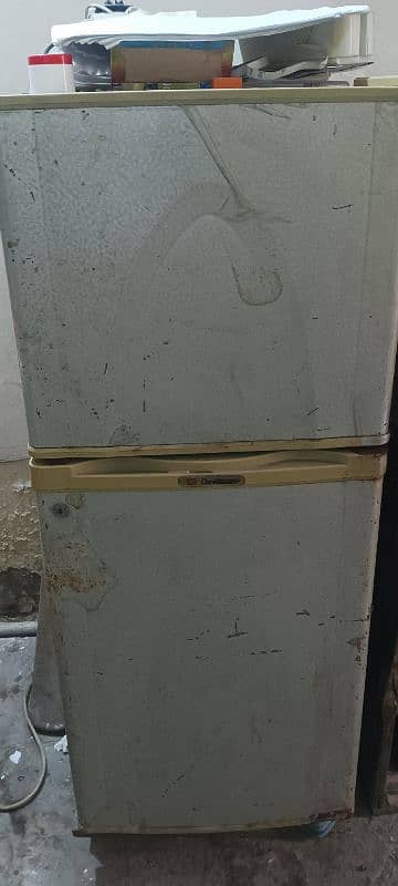 Dawlance refrigerator used 1