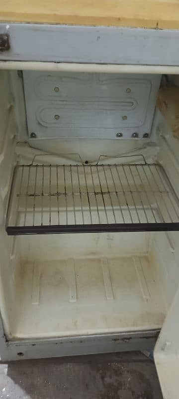 Dawlance refrigerator used 2