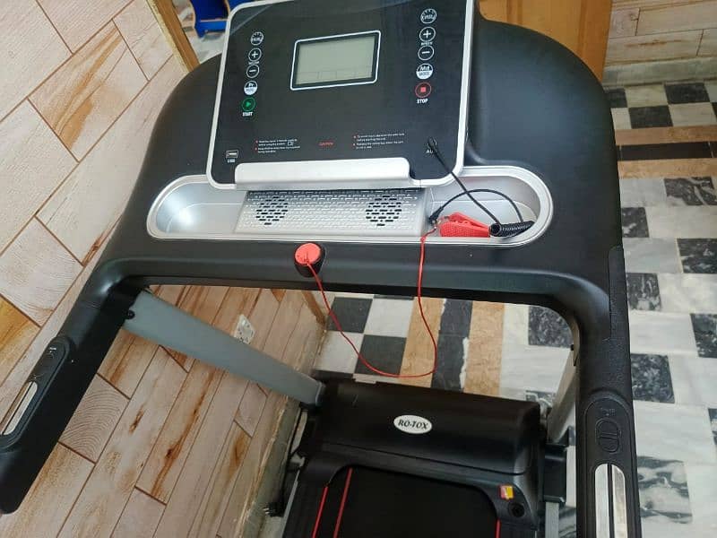 Treadmill For sale DC motor best for home use 4