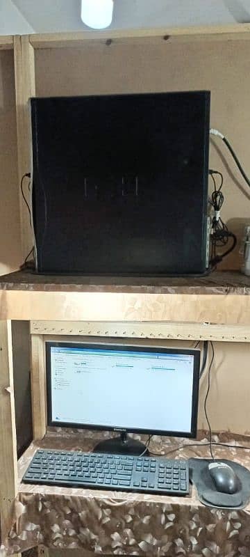 PC for sale All okay with LCD, mouse, keyboard all wires complete 5