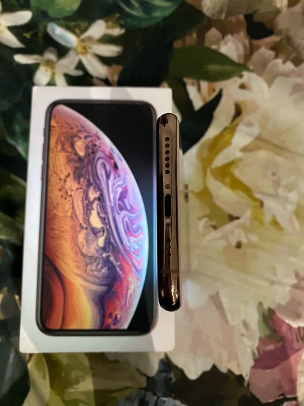 Iphone Xs 256gb With Box 2