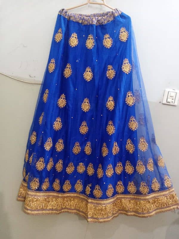 Royal blue shararah with a sea green dupatta 3